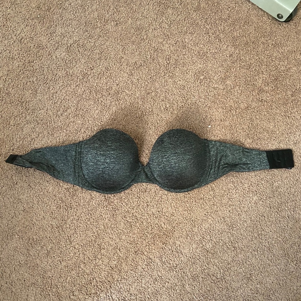 Victoria Secret Strapless Bra